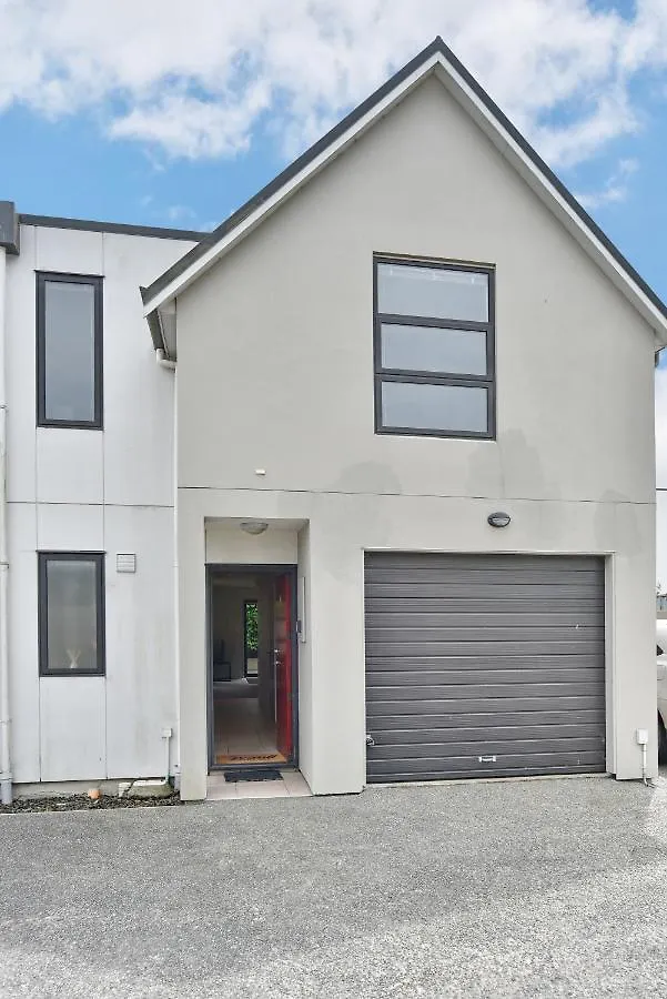 Hagley Apartment - Christchurch Holiday Homes New Zealand