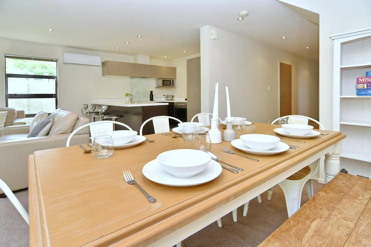 Hagley Apartment - Christchurch Holiday Homes