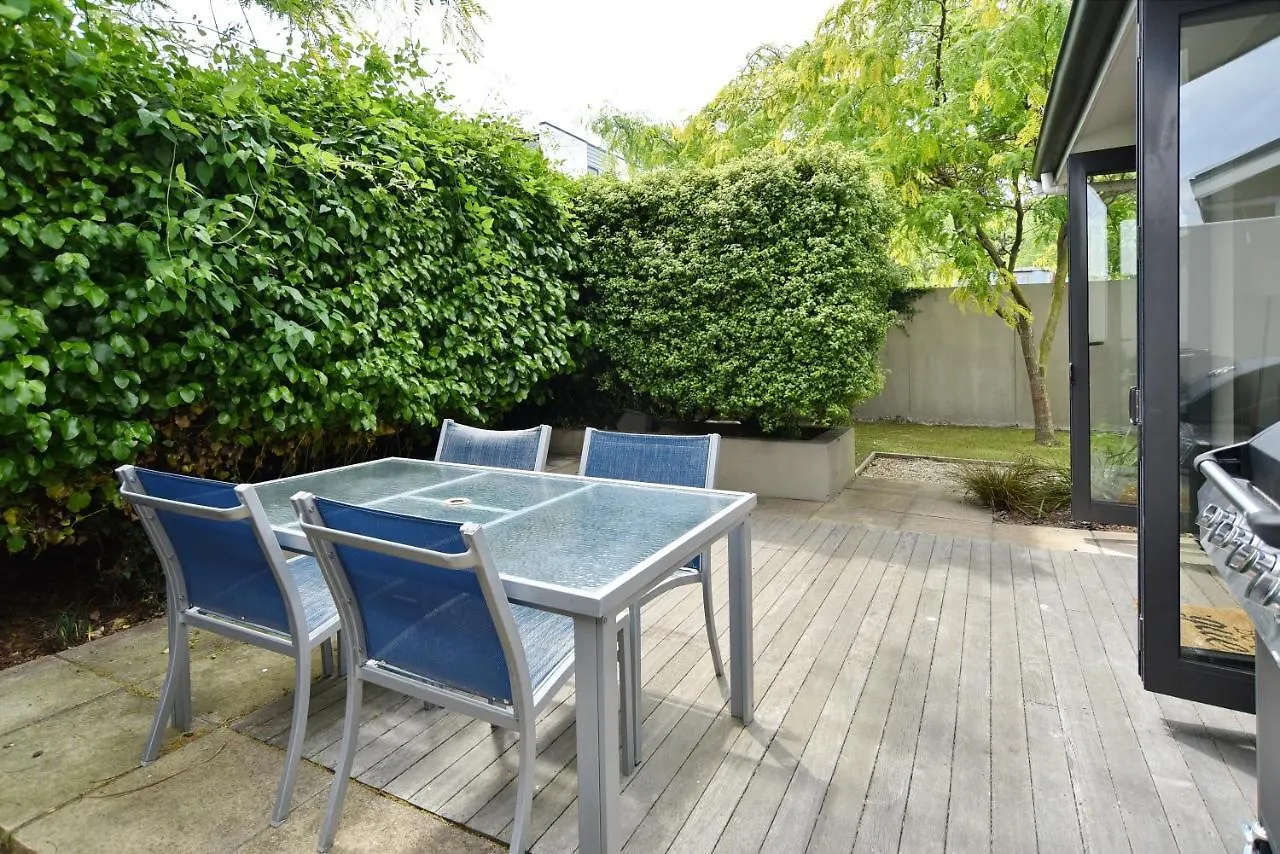 Hagley Apartment - Christchurch Holiday Homes